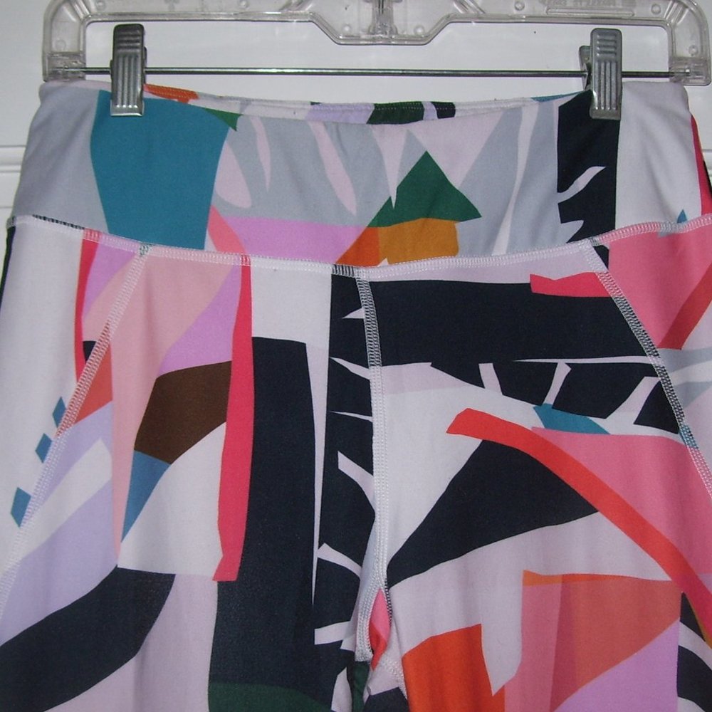 BETSEY JOHNSON Performance Colorful Abstract Yoga Leggings - Picture 3 of 8